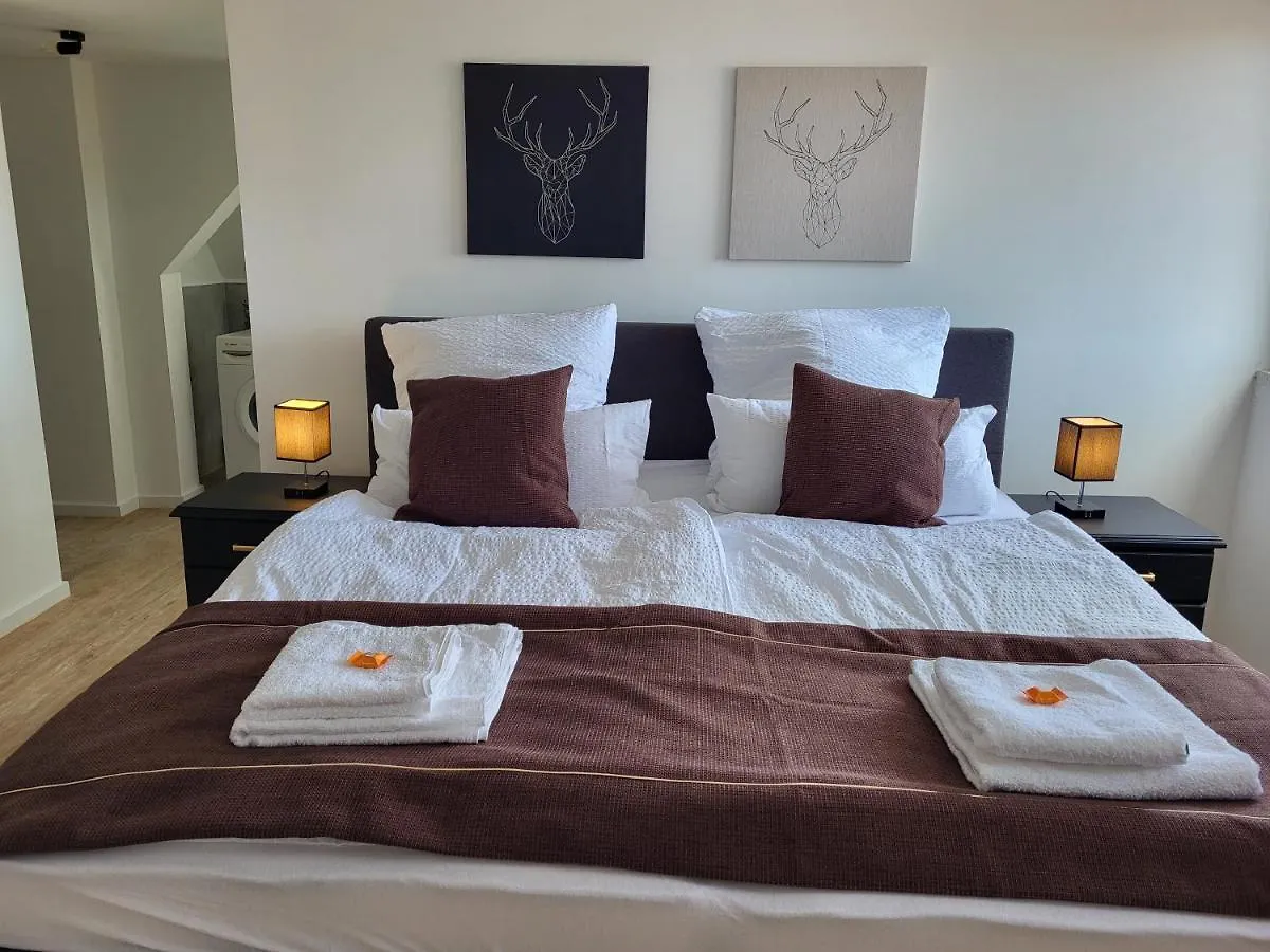 Sioux Stilvoll Eingerichtete Apartments Im Stadtkern I Netflix I Nespresso I Kaufbeuren